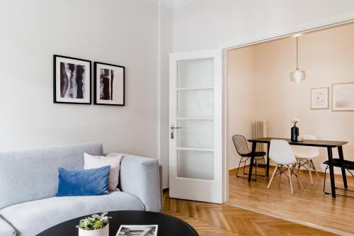 Acropolis Heart 2BD Apartment in Plaka by UPSTREET - image 2