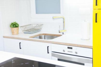 Fully Renovated Modern Beauty In Central Athens! - image 11