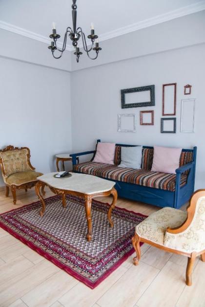 Tasia's Place - image 10