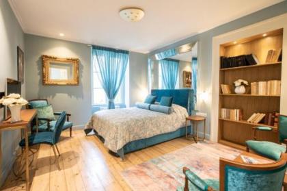Bohemian Suites Athens - image 14