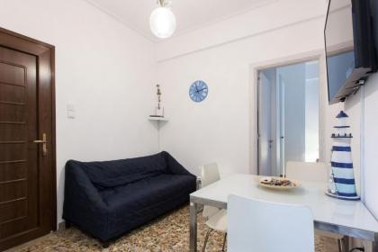 Lovely 2 bedroom apt in Metaxourgio Center - image 13