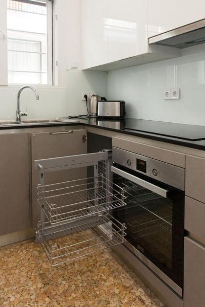 Lovely 2 bedroom apt in Metaxourgio Center - image 15