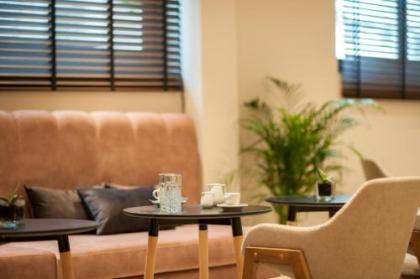 Athens Platinum Rooms and Suites - image 20