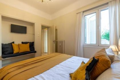 Hidesign Athens Apollon Luxury Apt in Plaka Acropolis - image 13