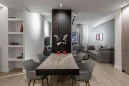 Pangrati Grove Apartment - image 1