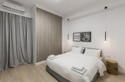Pangrati Grove Apartment - image 16