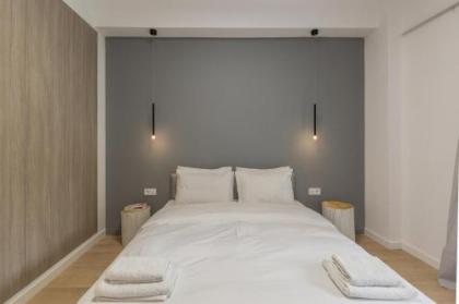 Pangrati Grove Apartment - image 20