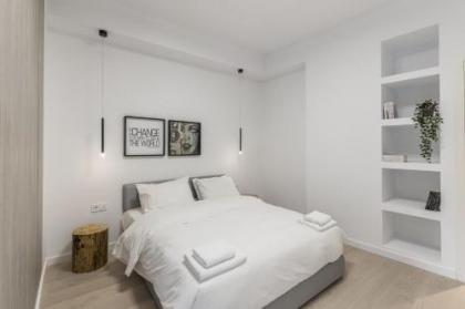 Pangrati Grove Apartment - image 8