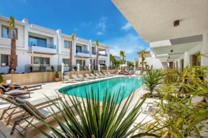 Pefki Deluxe Residences - image 1
