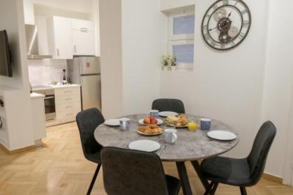 Luxury three bedroom Apartment in Kolonaki - image 3
