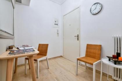 Cozy Studio at Ampelokipi Area - image 6