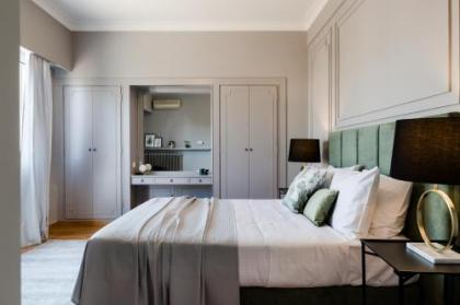 Elegant Luminous 3BD apartment in Kolonaki by UPSTREET - image 11