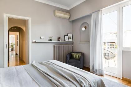 Elegant Luminous 3BD apartment in Kolonaki by UPSTREET - image 12