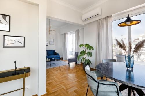 Elegant Luminous 3BD apartment in Kolonaki by UPSTREET - image 4