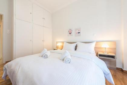 Bright apt in the heart of Athens - image 16