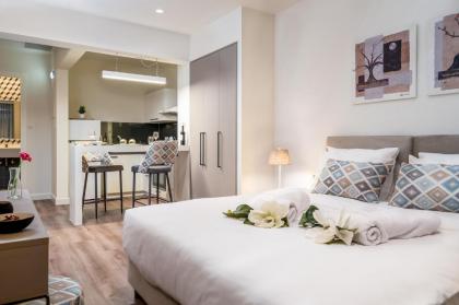 Urban Nest - Suites & Apartments - image 9