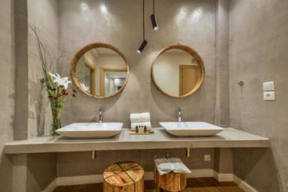 A.P. Acropolis View Apartments - image 2