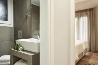Charming Studio Apartment - image 9
