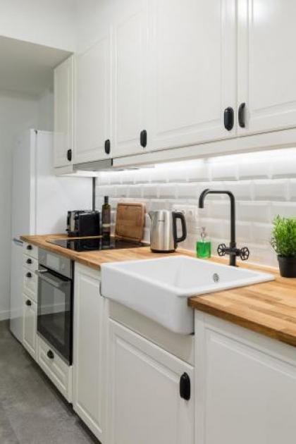 Desirable 1BD Apartment in Kolonaki by UPSTREET - image 15