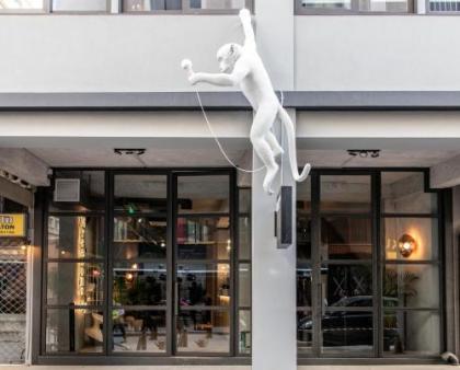 14 Reasons Why Hotel Athens - image 3