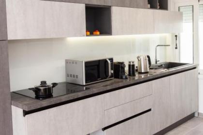 Beautiful Apartment With Lovely View at Kolonaki Athens! - image 8