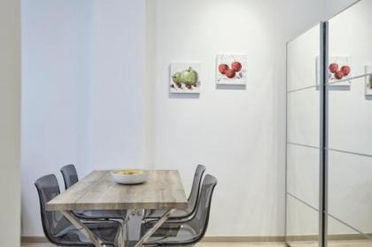 Modern Elegant Apt at Kolonaki - image 3