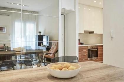 Modern Elegant Apt at Kolonaki - image 5