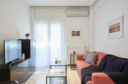 Modern Elegant Apt at Kolonaki - image 7
