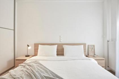 Modern Elegant Apt at Kolonaki - image 9