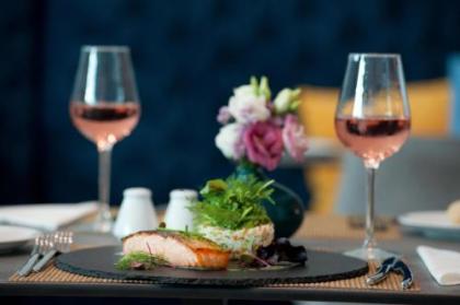 Athenaeum Smart Hotel - image 12