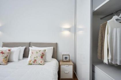 Luxurious Spacious Apt next to Hilton Hotel - image 12