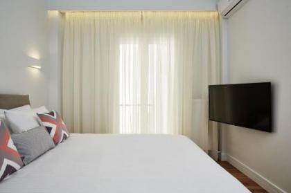 Luxurious Spacious Apt next to Hilton Hotel - image 20