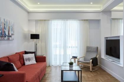Luxurious Spacious Apt next to Hilton Hotel - image 3