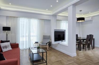 Luxurious Spacious Apt next to Hilton Hotel - image 4