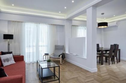 Luxurious Spacious Apt next to Hilton Hotel - image 5