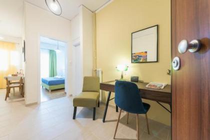 Stylish Kerameikos Apartment by Cloudkeys - image 8