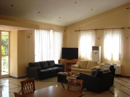 Cybele Guest Accommodation - image 12