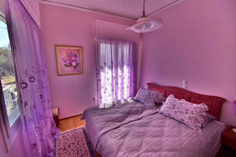 Classy 2 bd apartment at Thissio METRO-Acropolis  - main image
