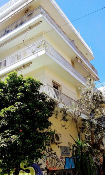 Classy 2 bd apartment at Thissio METRO-Acropolis  - image 17