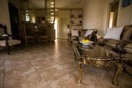 Soulas Place - Close to Athens Airport and Beach - image 2