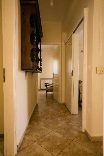 Soulas Place - Close to Athens Airport and Beach - image 8