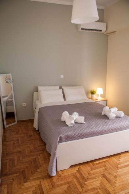Acropolis 5' Walk Newly Renovated & Quiet Flat - image 12