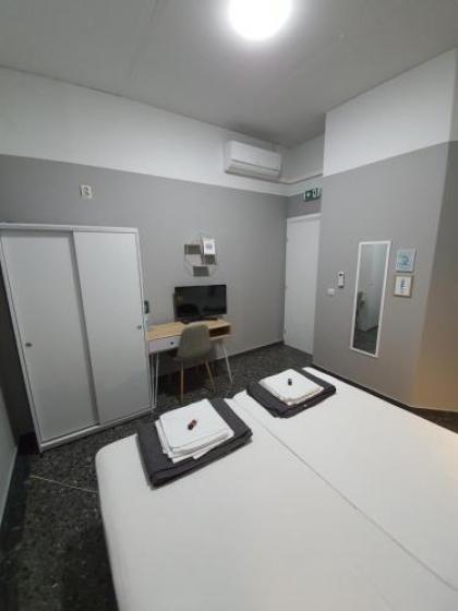 Central Hostel - image 11