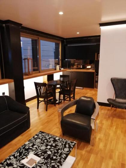 Andromeda Downtown Residence - image 16