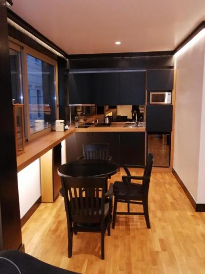 Andromeda Downtown Residence - image 5