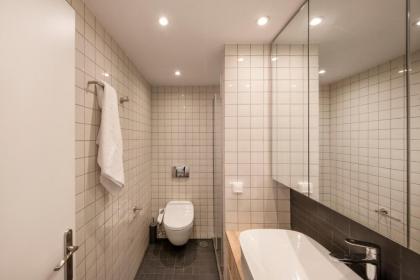 Stunning Αpartment Ιn Τhe Heart Athens. - image 15