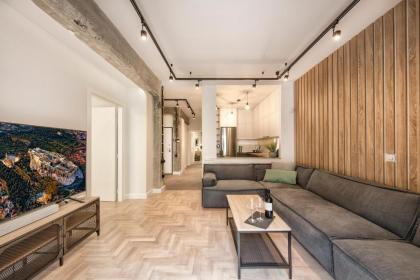 Stunning Αpartment Ιn Τhe Heart Athens. - image 16