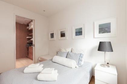 Lux apt w/ Acropolis view - image 10