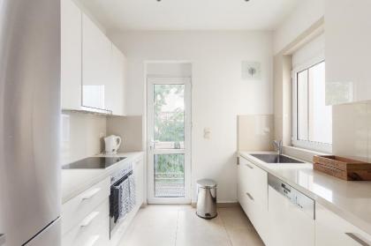 Lux apt w/ Acropolis view - image 9