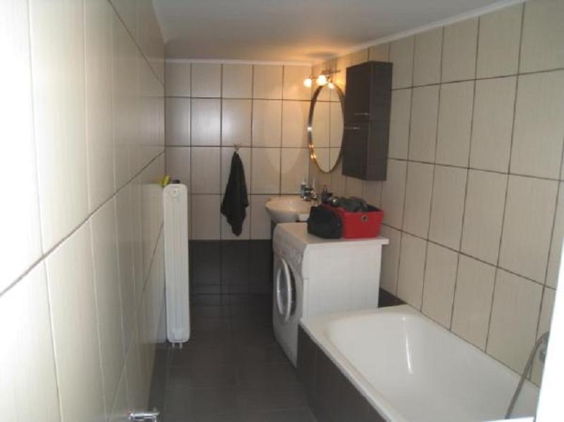 Apartment In The Middle Of Everything - image 4